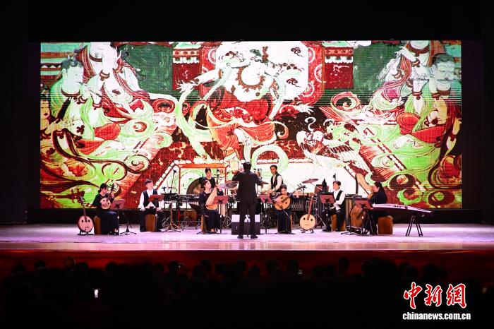 围绕实时赛事直播，不错过任何精彩瞬间。，斗鱼直播持续打磨更优质的服务。 - 斗鱼直播