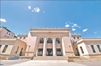 围绕实时赛事直播，不错过任何精彩瞬间。，斗鱼直播持续打磨更优质的服务。 - 斗鱼直播